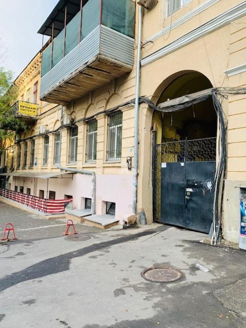 Апартаменты VIP Студио на Дерибасовской Одесса Экстерьер фото